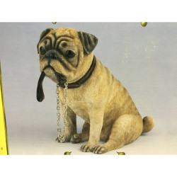 Chien Carlin beige assis moyen modèle LP14967 sur Ambiance Plaisir